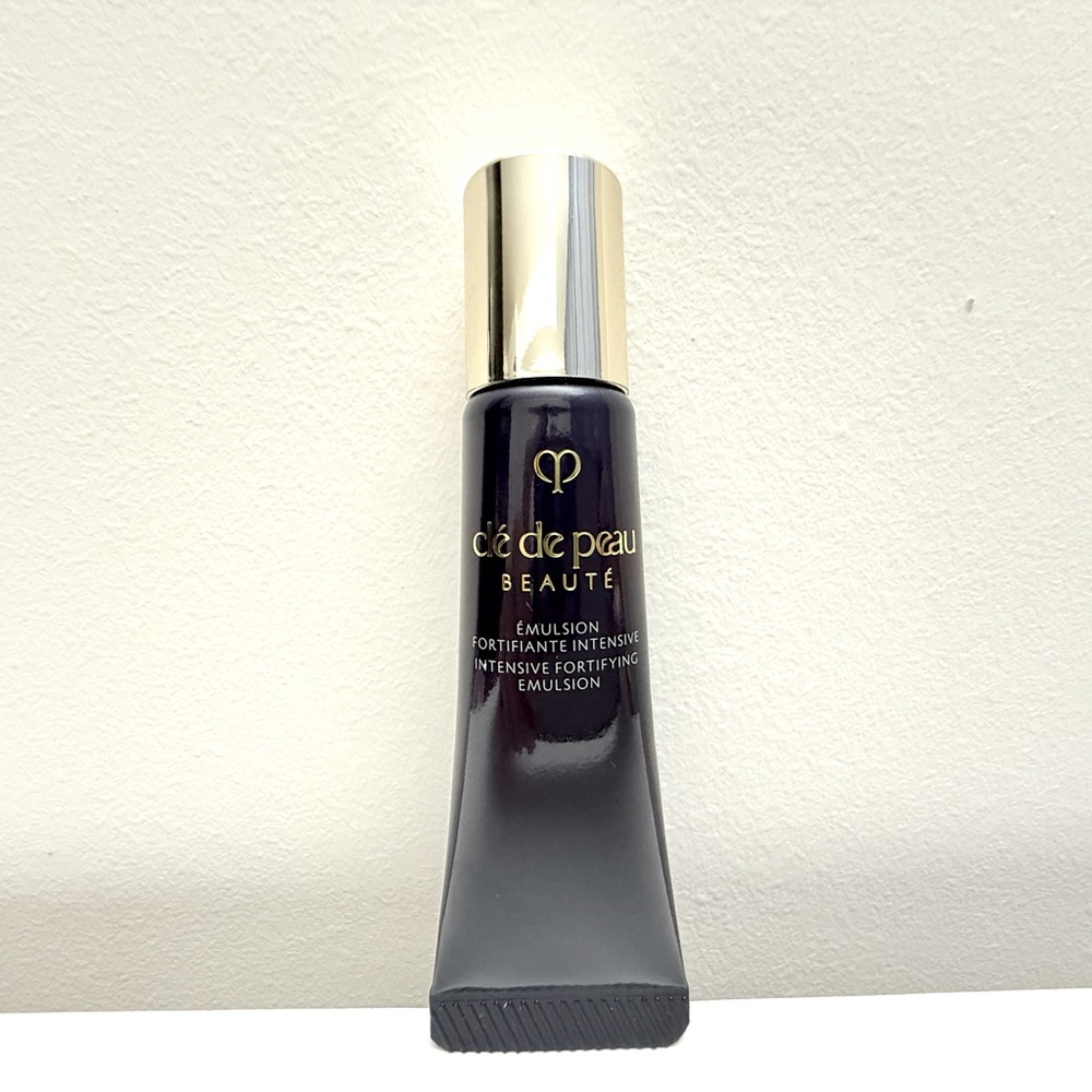 Cle De Peau Beauty Intensvie Fortifying Emulsion